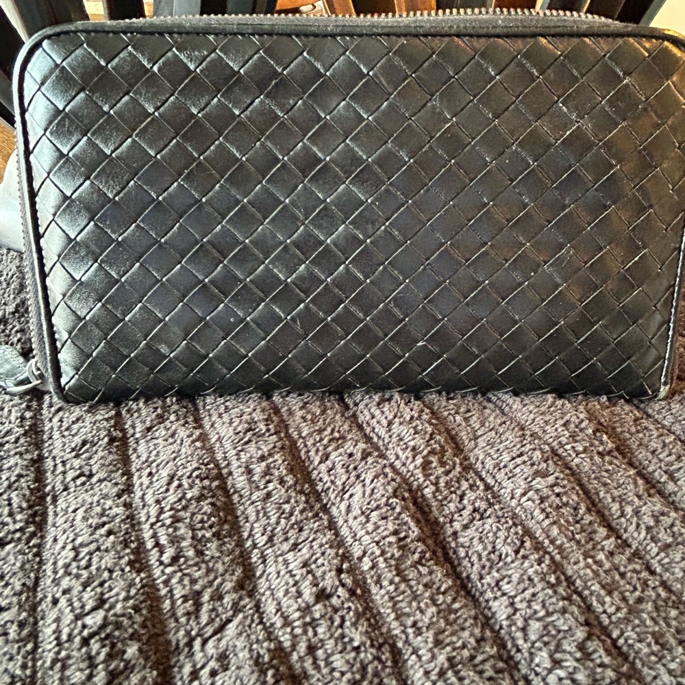 Bottega Veneta Black Woven Leather Wallet